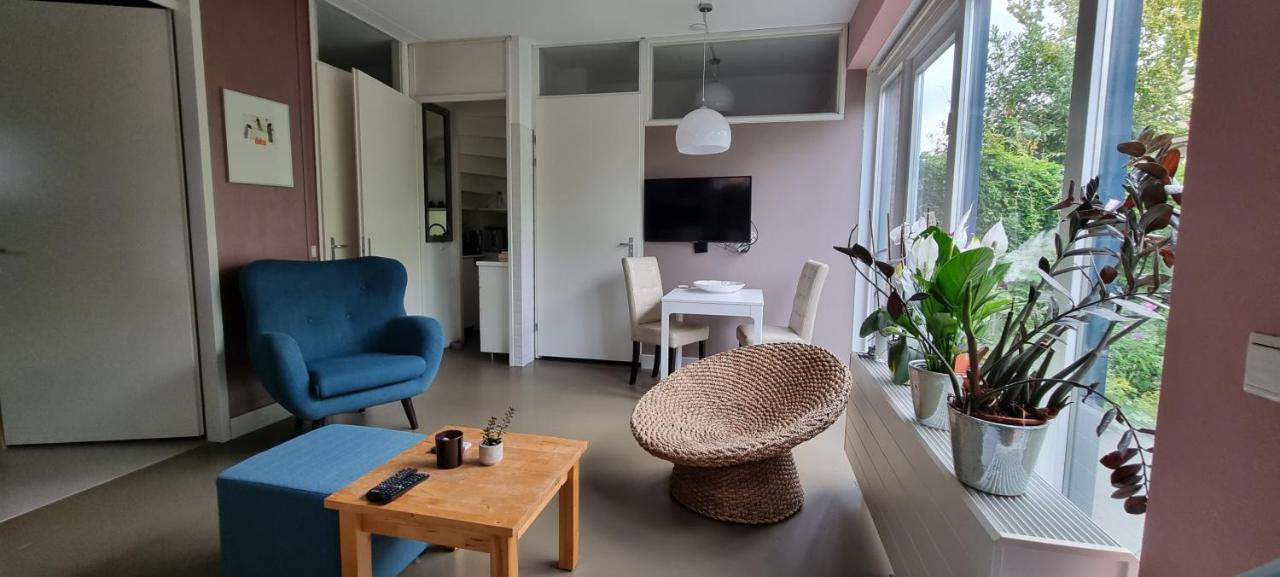 Lovely 1 Bedroom Apartment With Garden アムステルダム エクステリア 写真